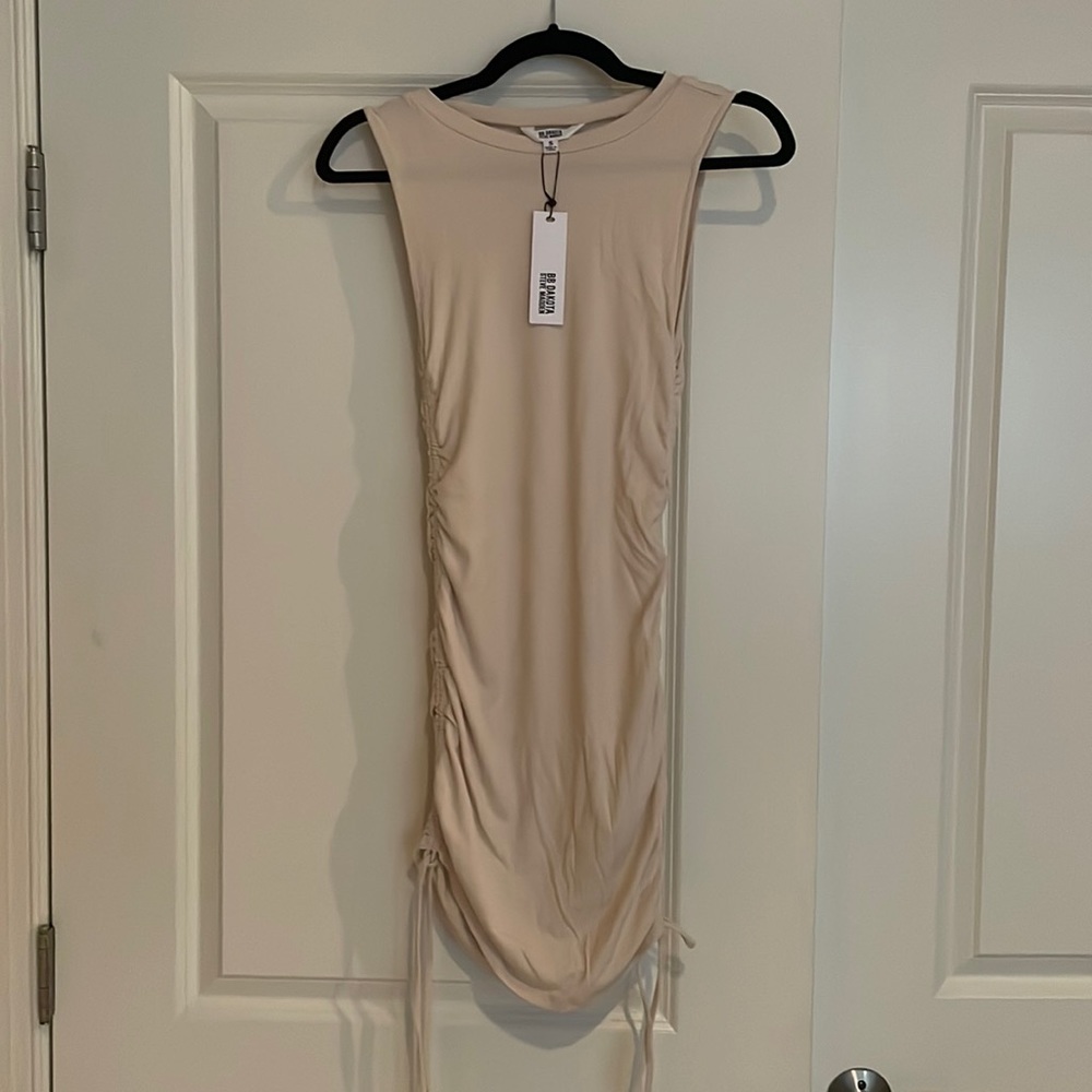 BB Dakota dress- Small- NWT